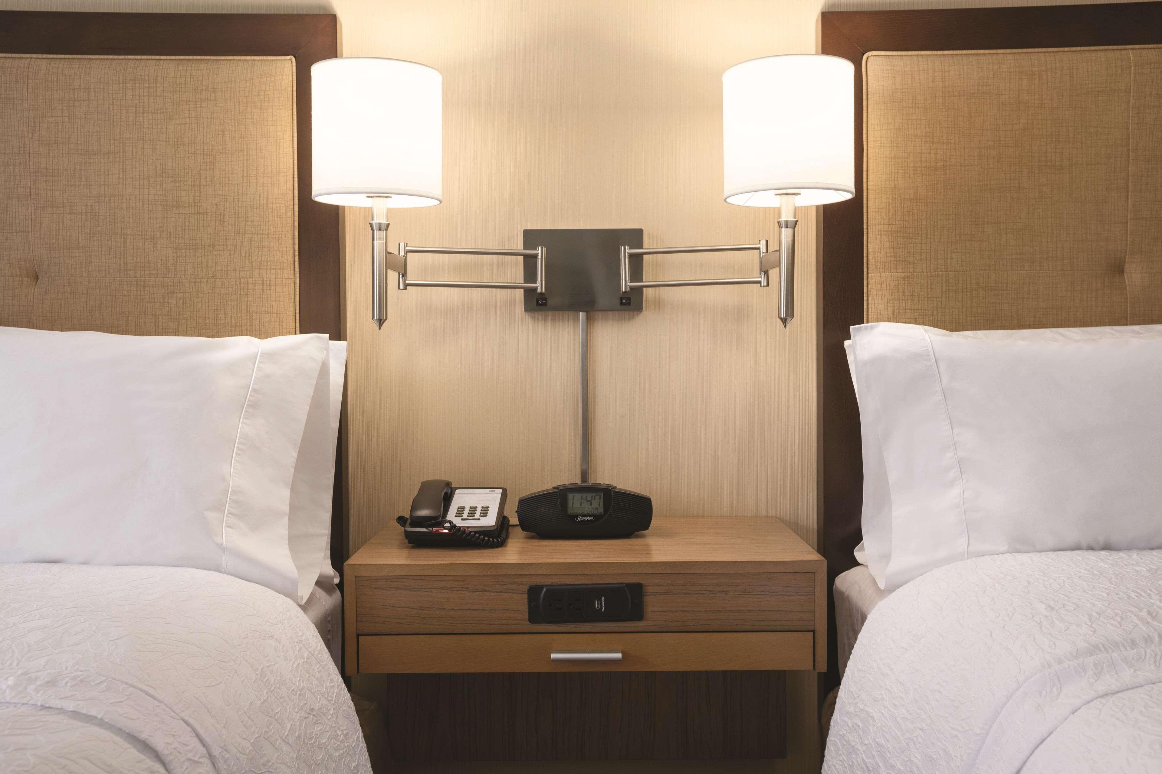 Hampton Inn Бригам-Сити Экстерьер фото